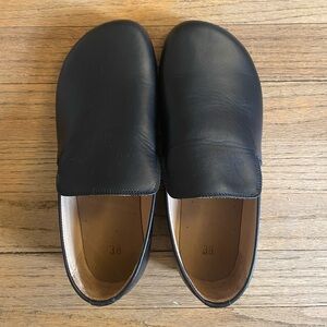 Pelanir Barefoot Black Slip-On Leather Loafers - Women’s
